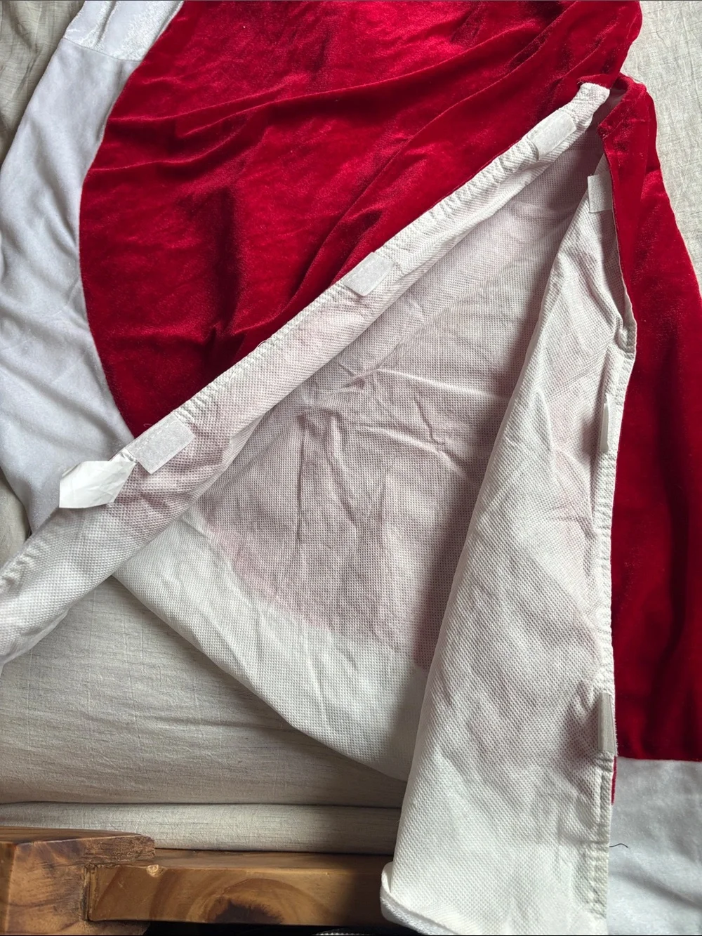 Holiday Merry Christmas Tree Skirt - Red and White